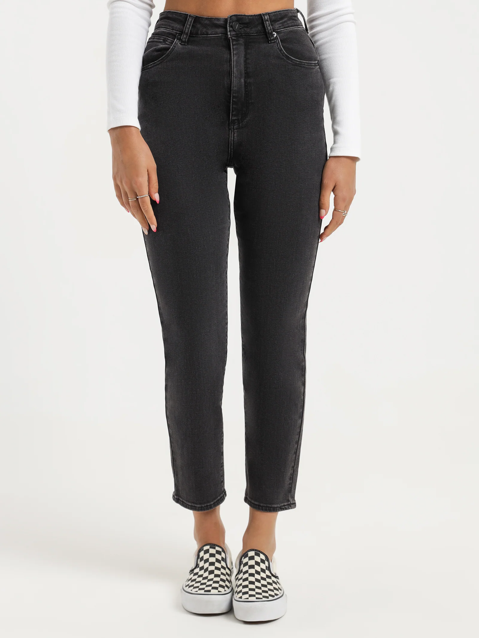 94 High Rise Slim Leg Mom Jeans