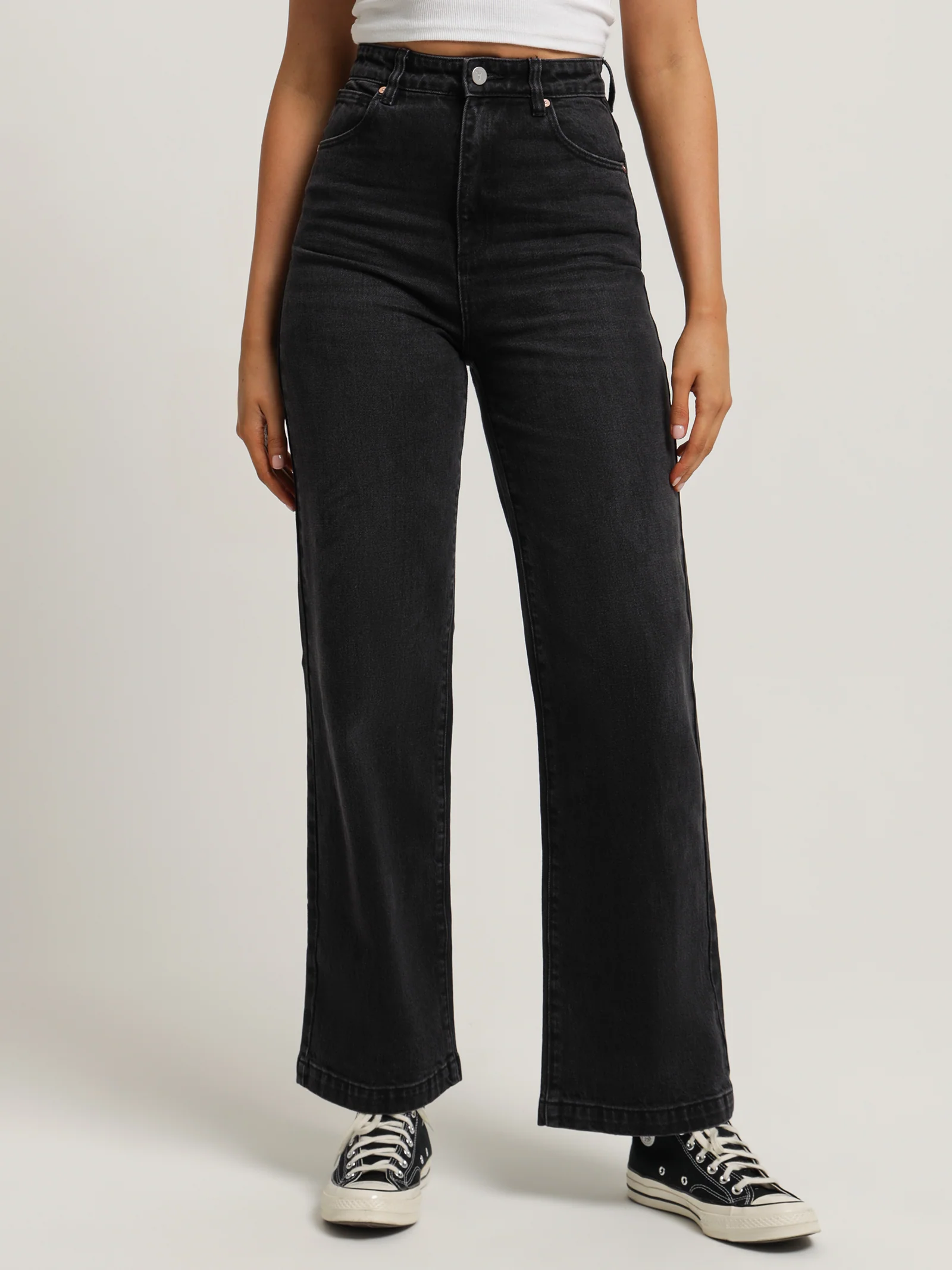 A 94 High & Wide Patti Jeans