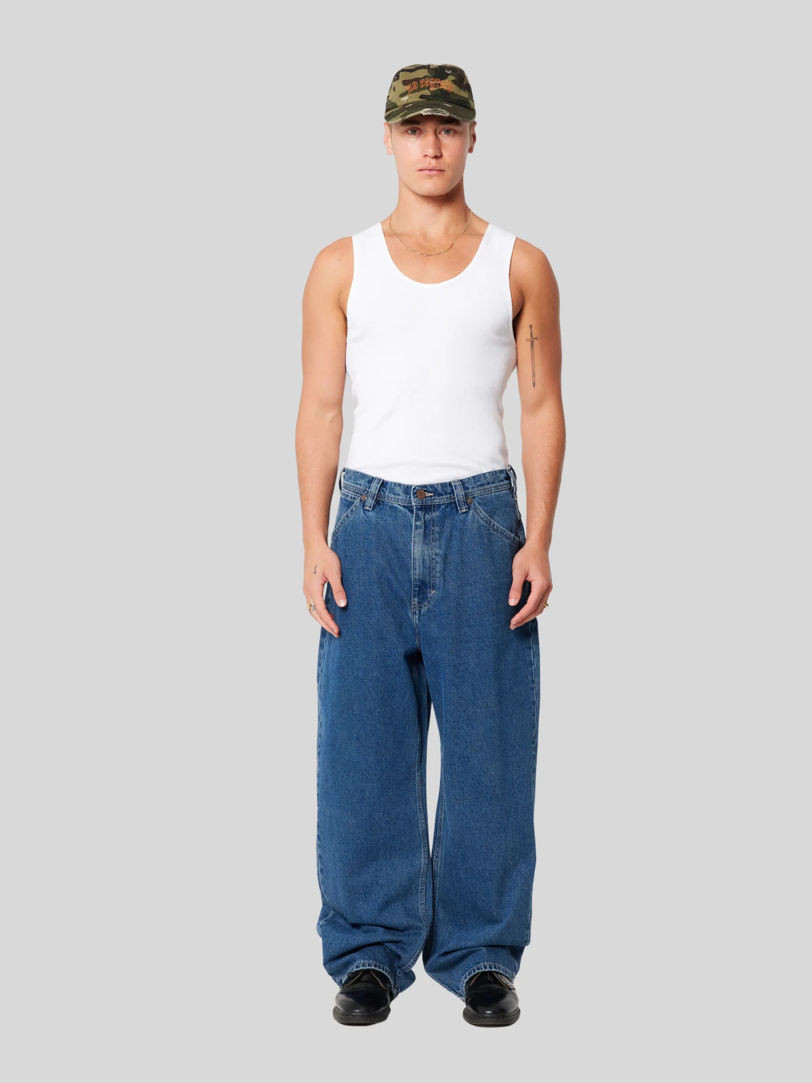 A6 Big Baggy Brett