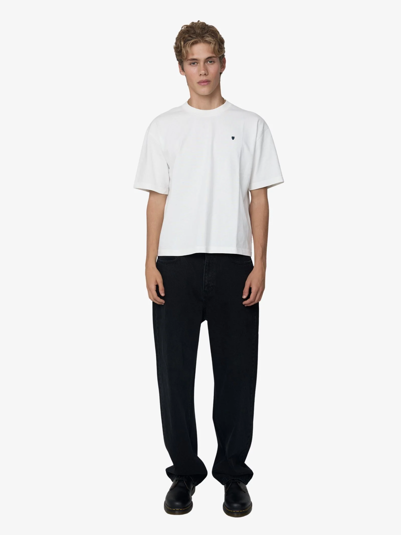 Small Serif Cropped Tee - Image 4
