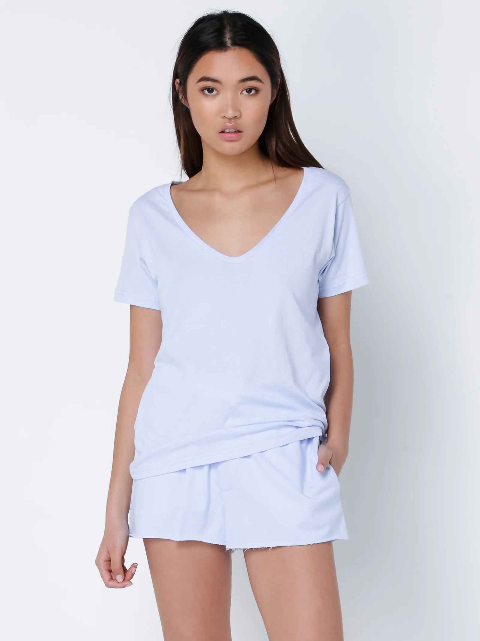 Blake Basic V Neck T-Shirt
