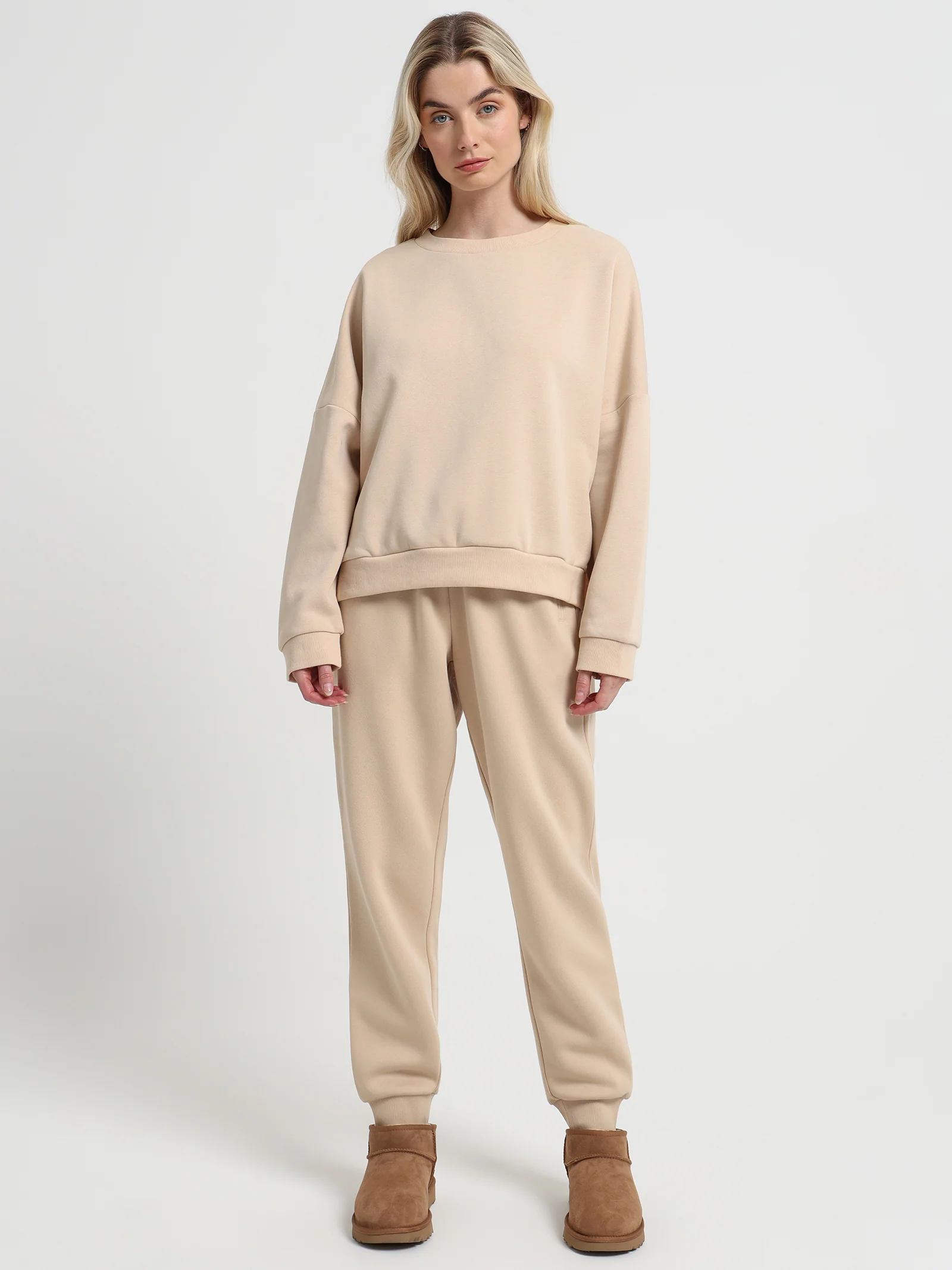 Carter Classic Oversized Sweat - Image 2