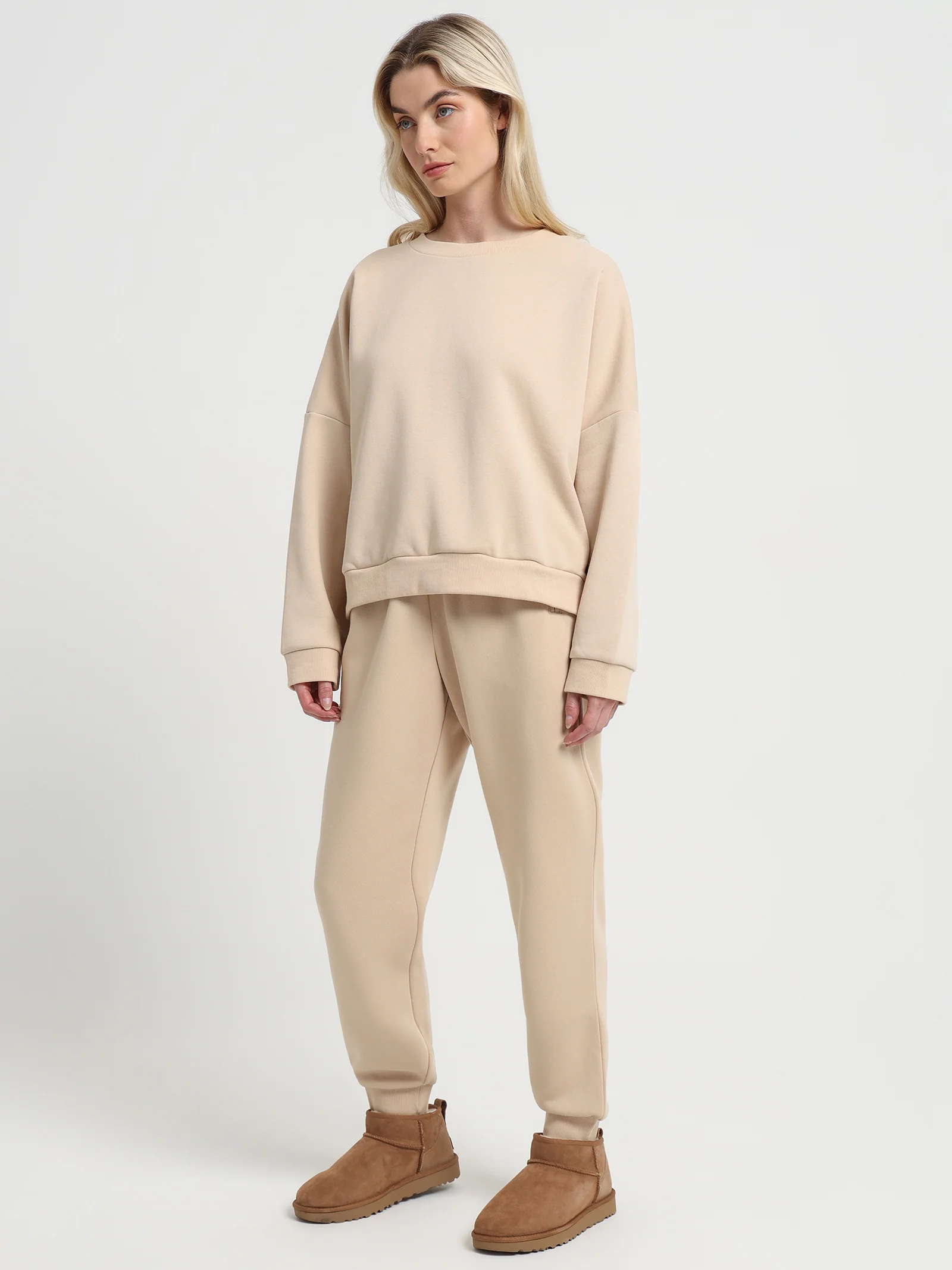 Carter Classic Oversized Sweat - Image 3