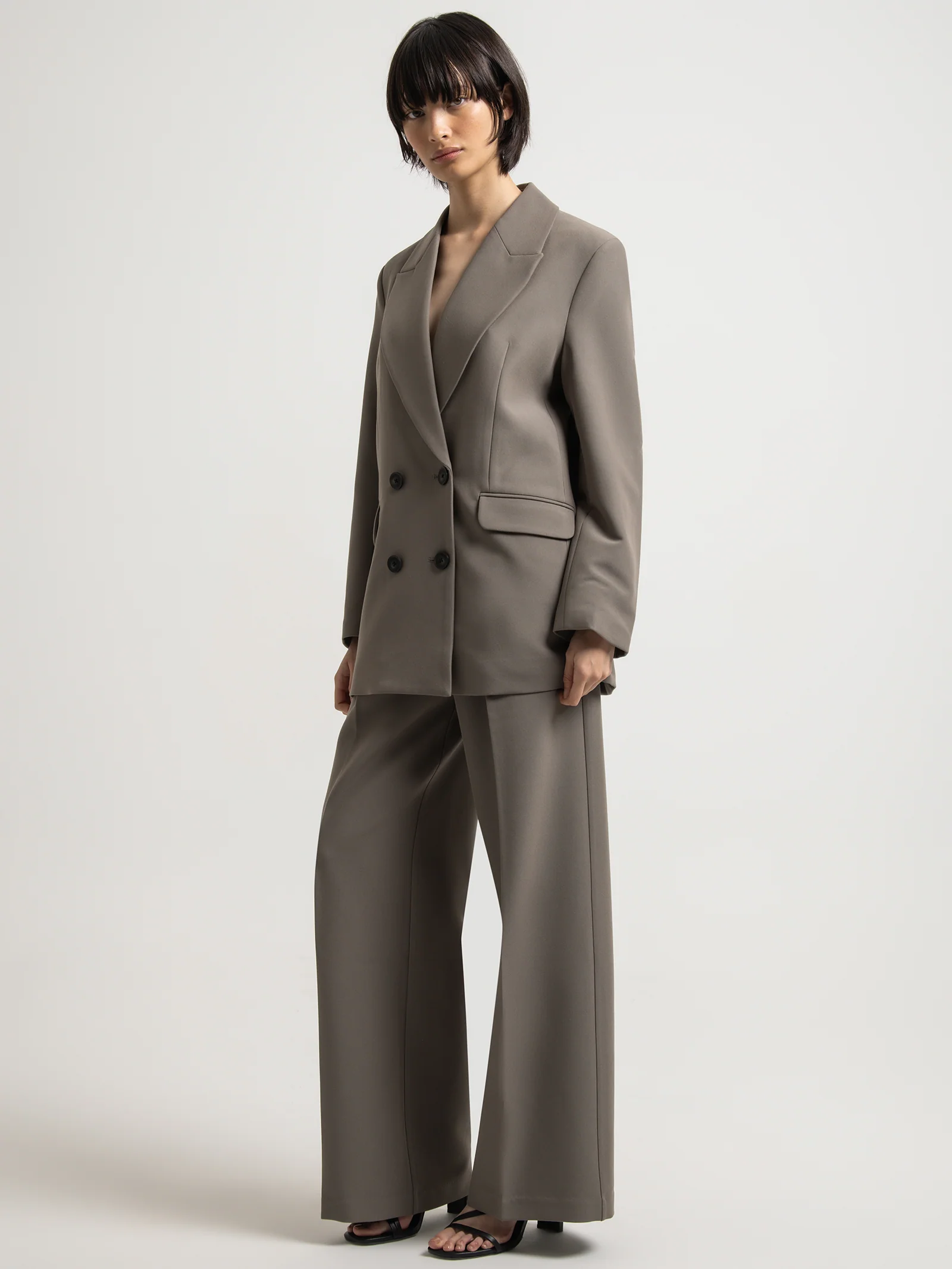 Caspian Oversized Blazer - Image 4