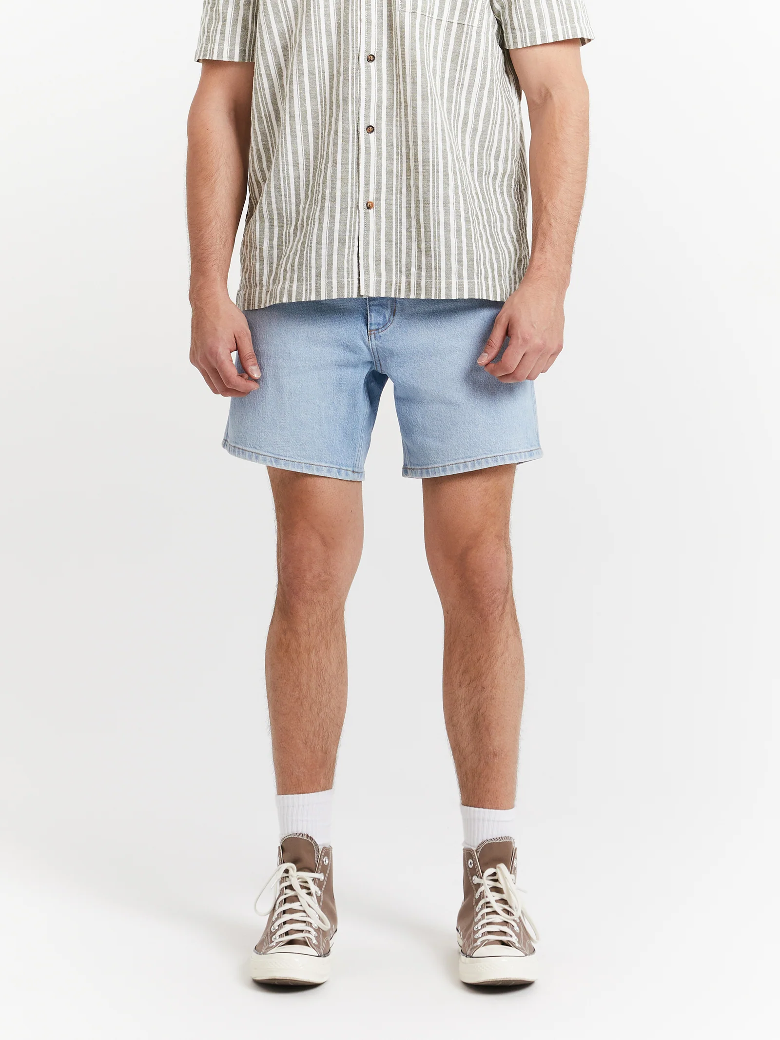 Eazy Straight Shorts