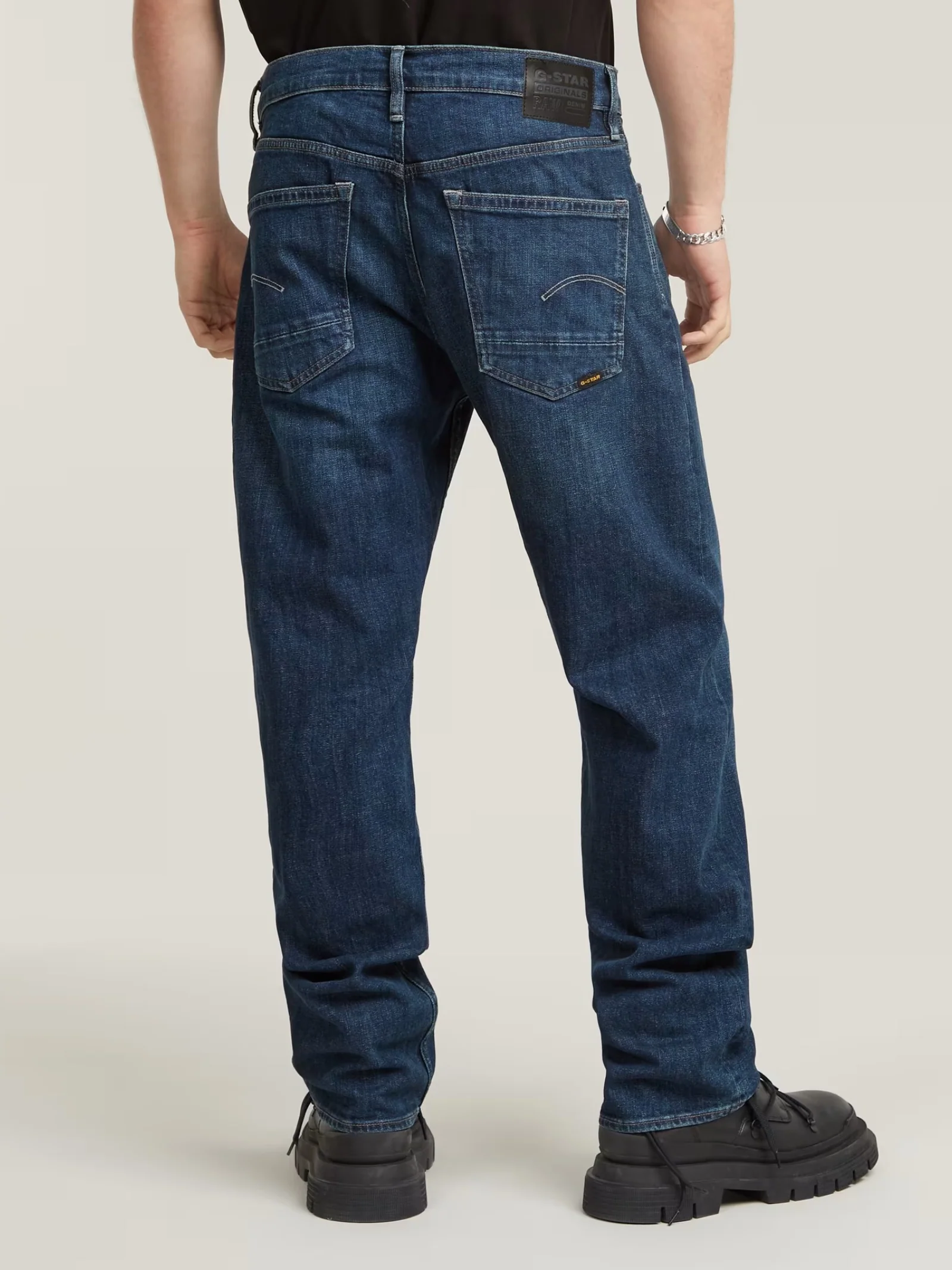 Dakota Regular Straight Jeans