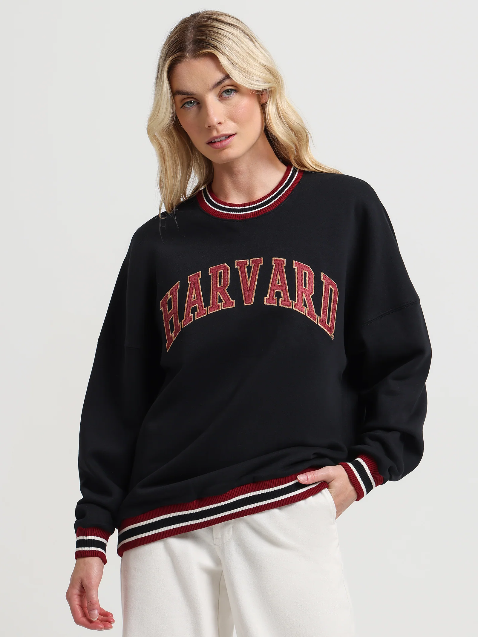 Harvard Trim Crew Neck Sweater