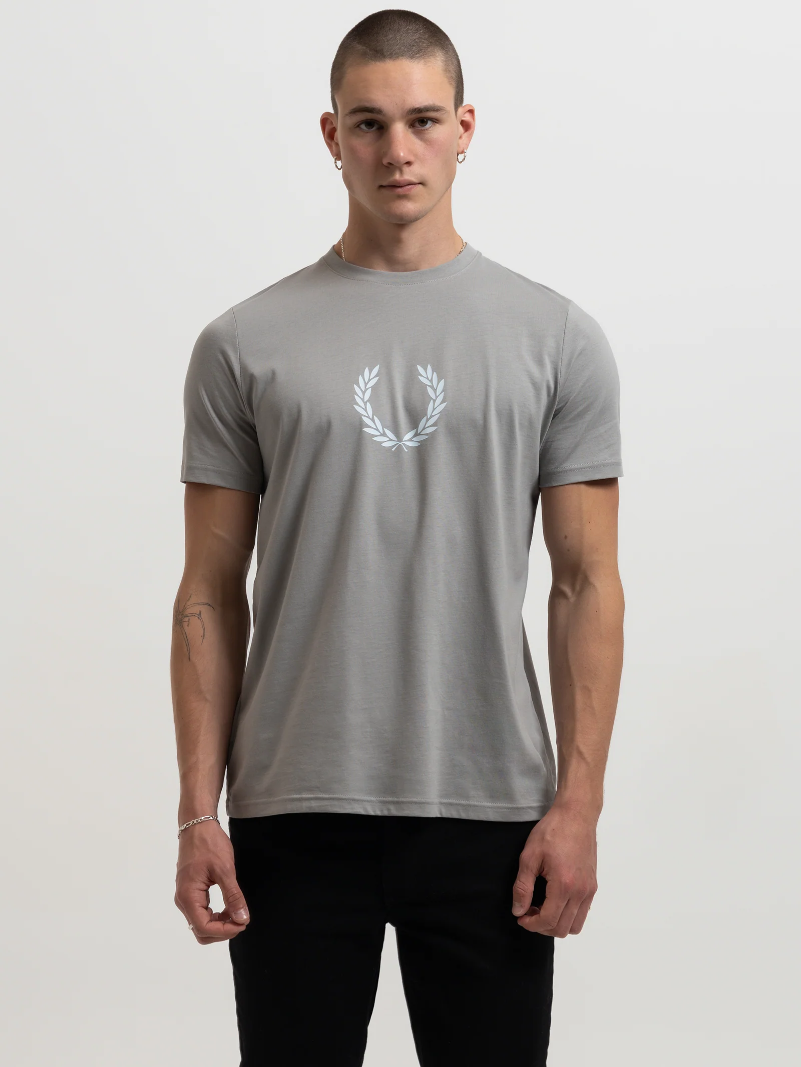 Laurel Wreath Graphic T-Shirt