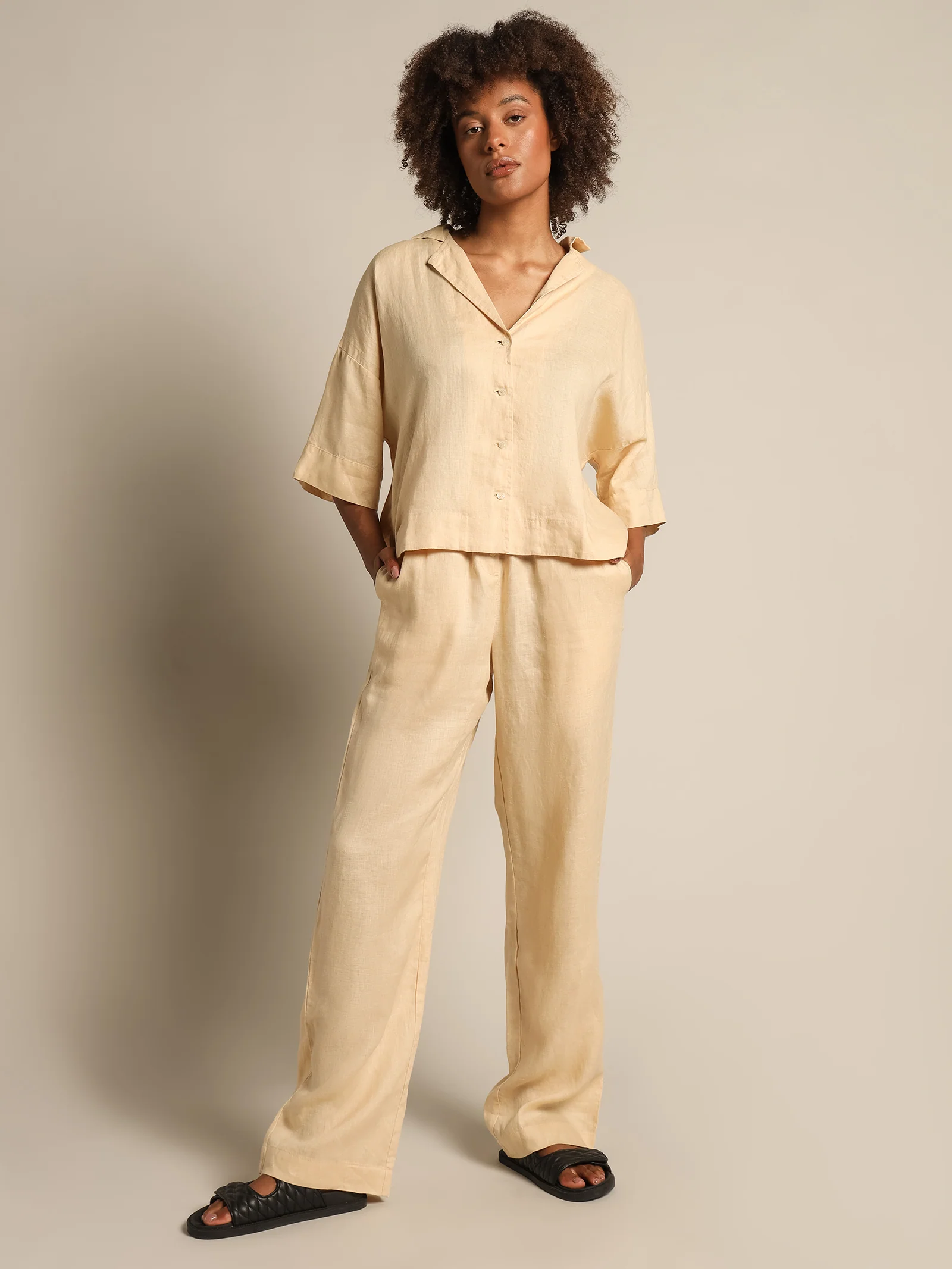 Linen Lounge Crop Pants - Image 4