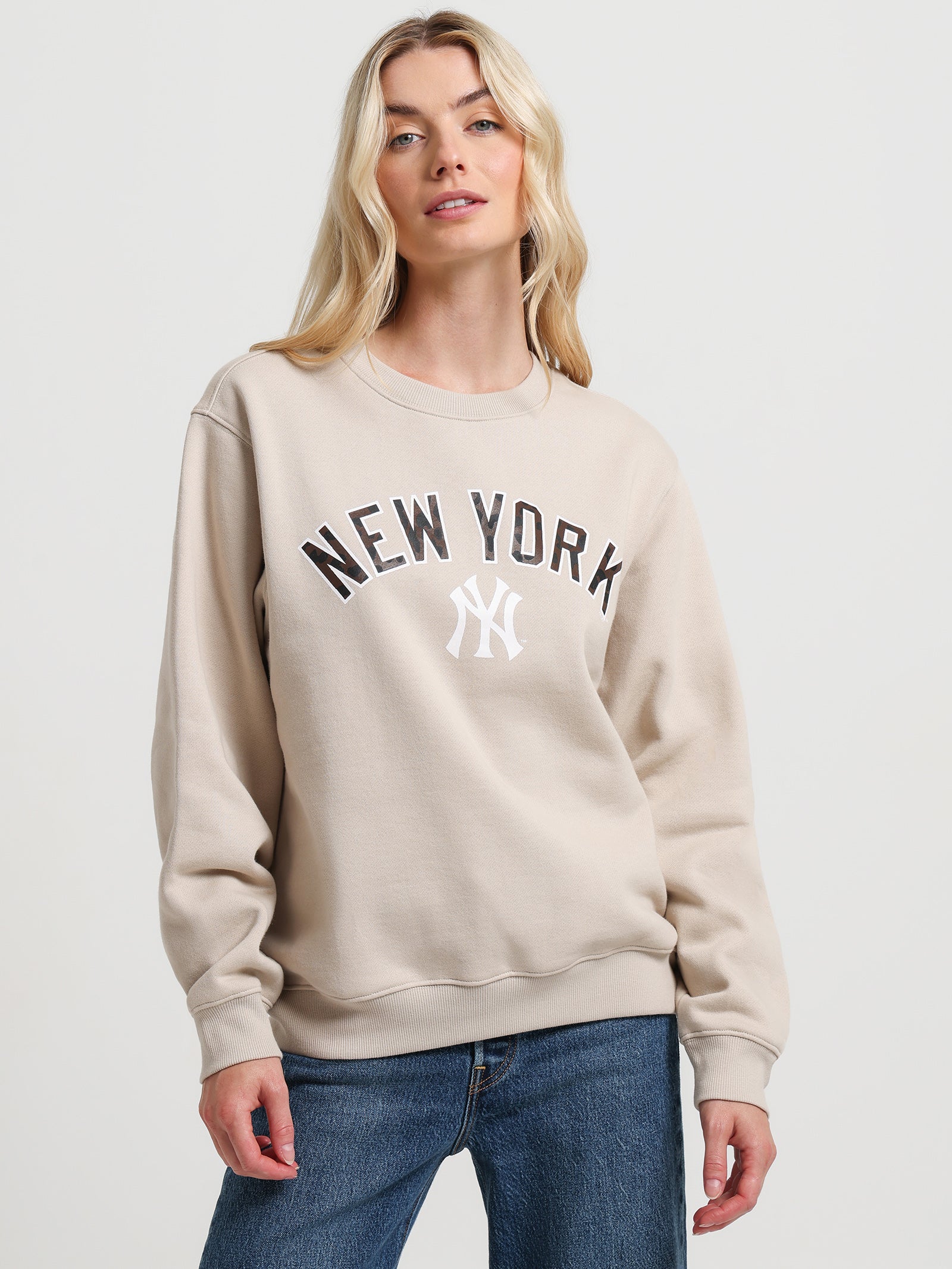New York Yankees Animal Arch Crew