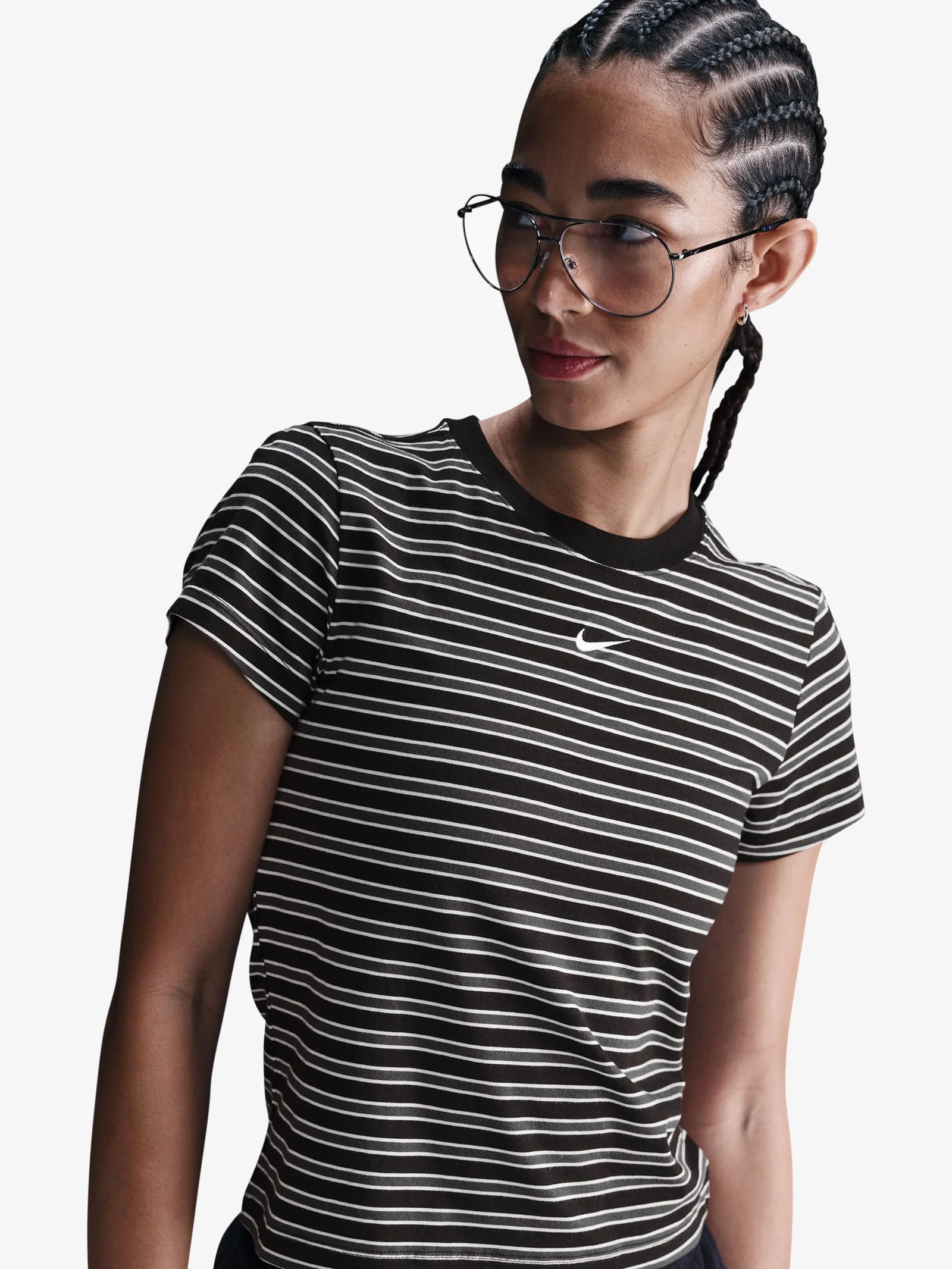 Nike Sportswear Chill Knit Tee