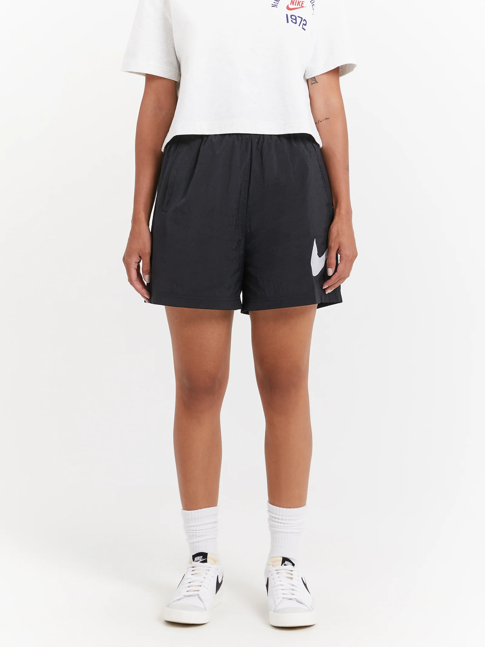 Sportswear Essentials High-Rise Woven Shorts