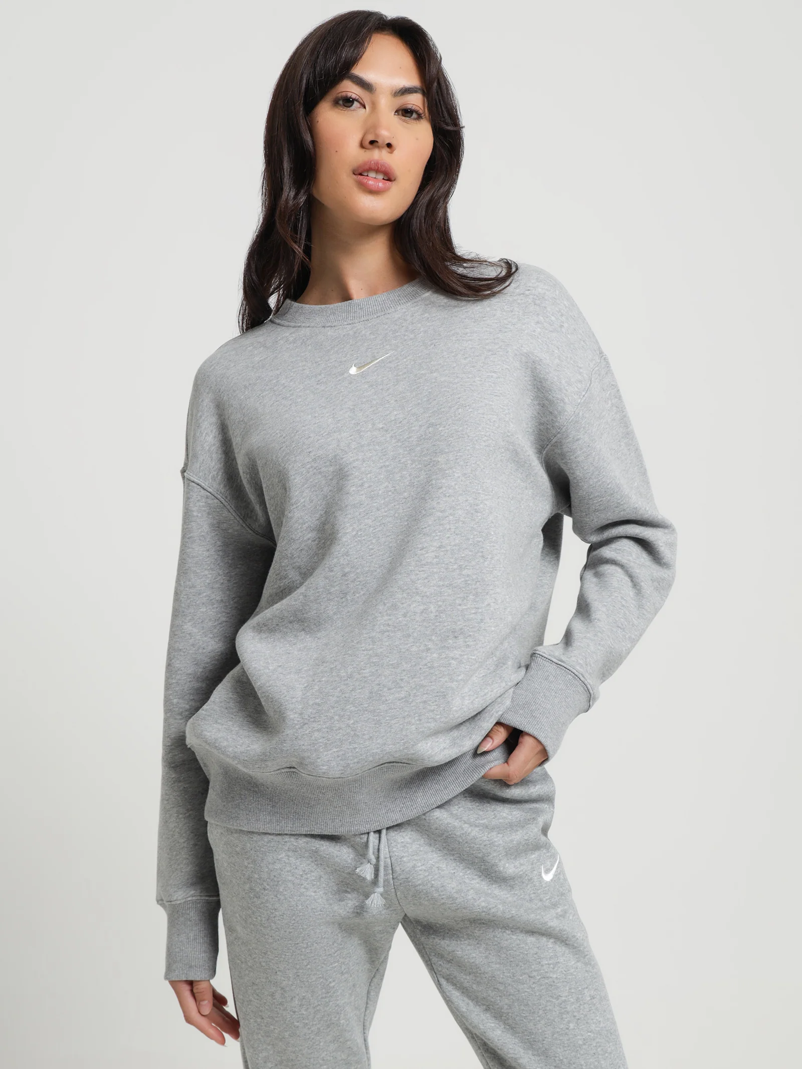 Sportswear Phoenix Fleece Oversized Crewneck Sweater