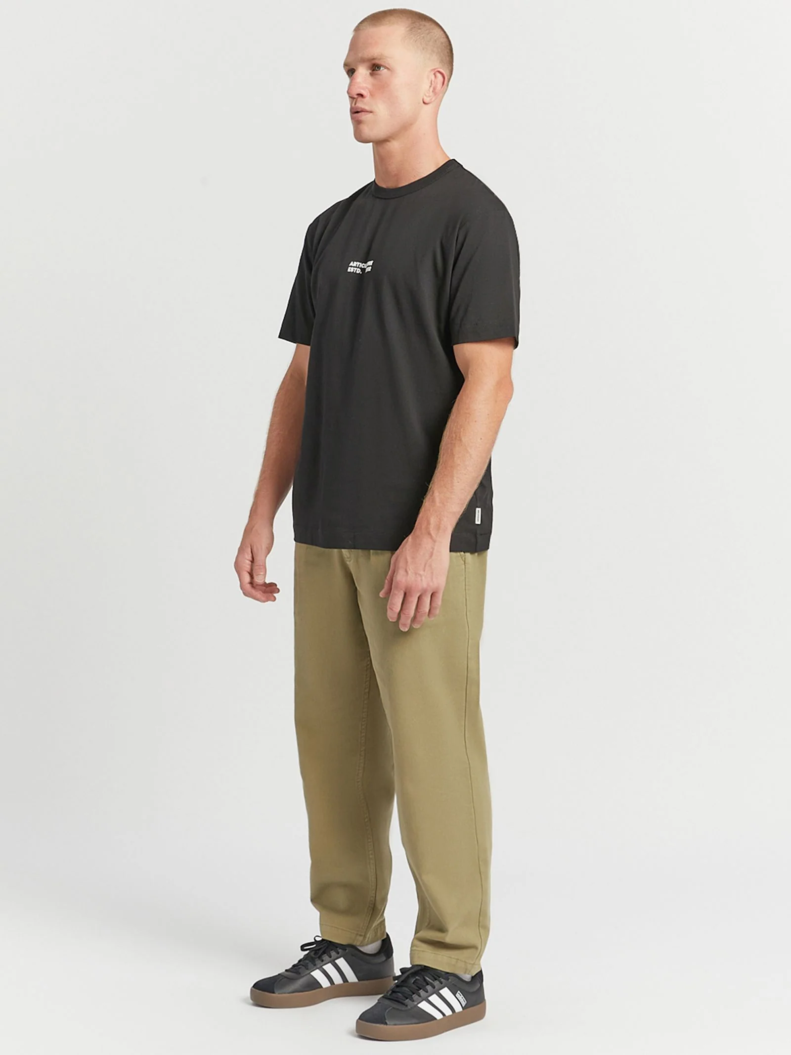 Studio Logo 2.0 T-Shirt - Image 4
