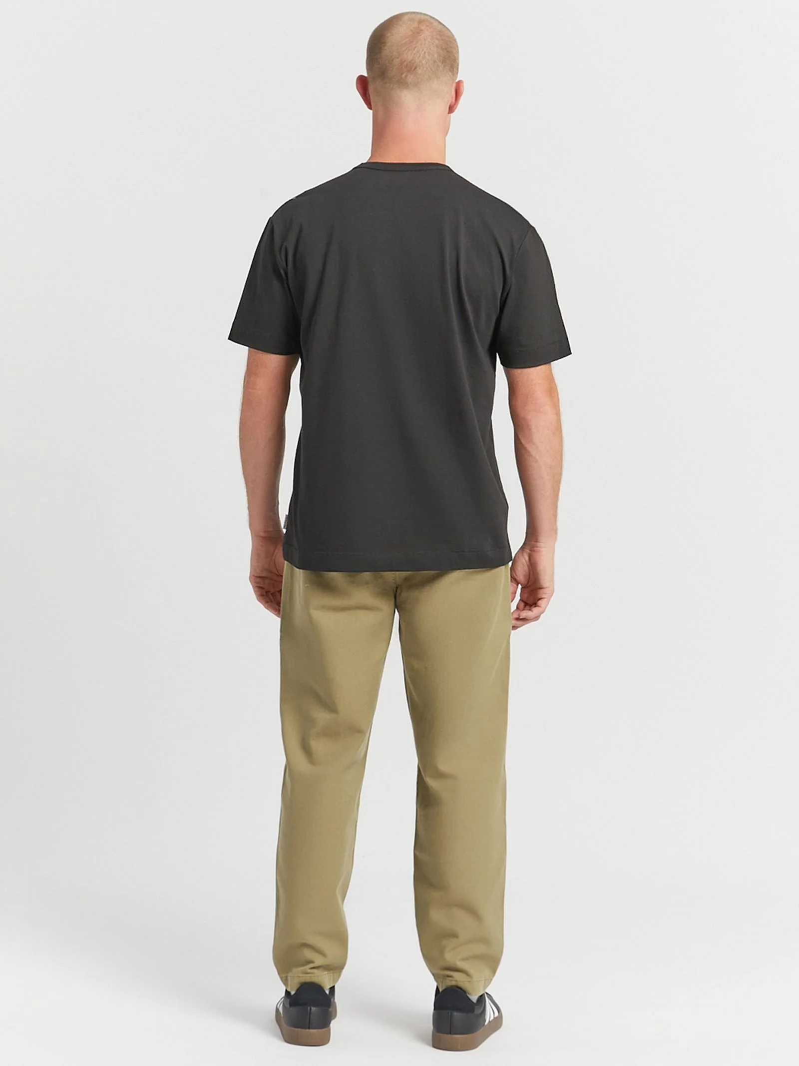 Studio Logo 2.0 T-Shirt - Image 5