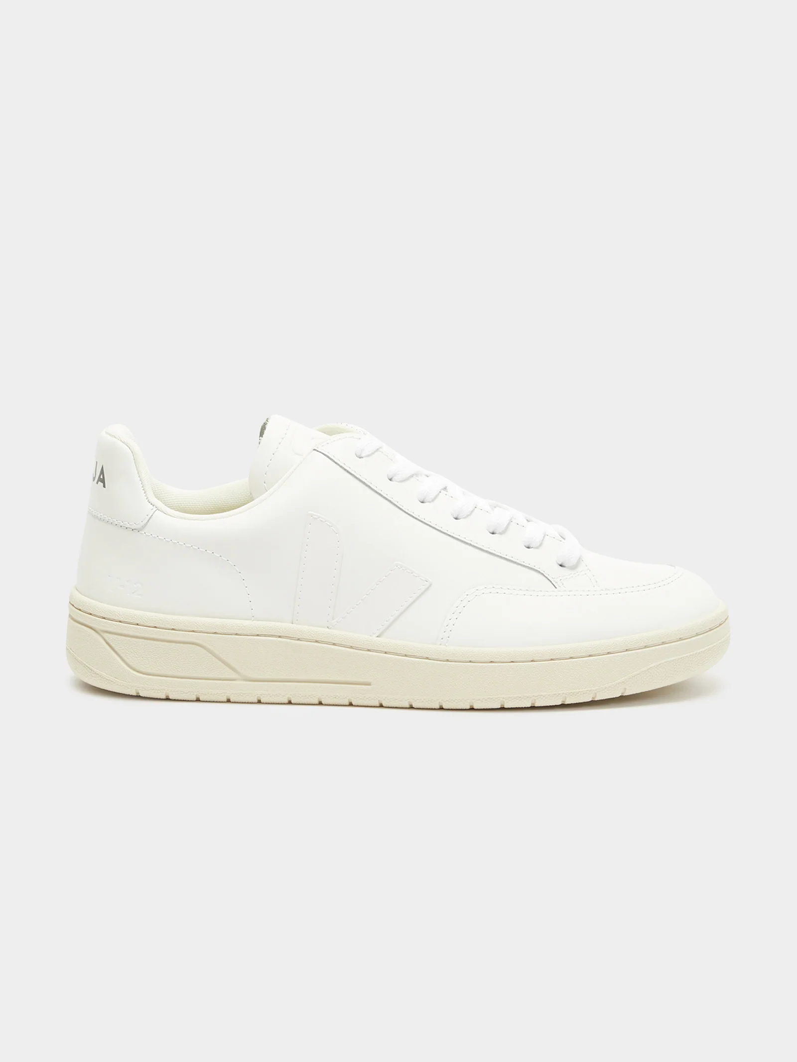 Womens V12 Leather Sneakers